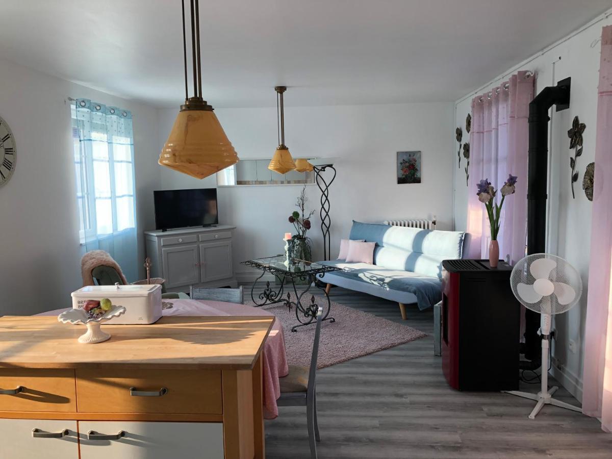 Appartement In Chateau Saint Claude An Der Saone Mantoche Exteriör bild